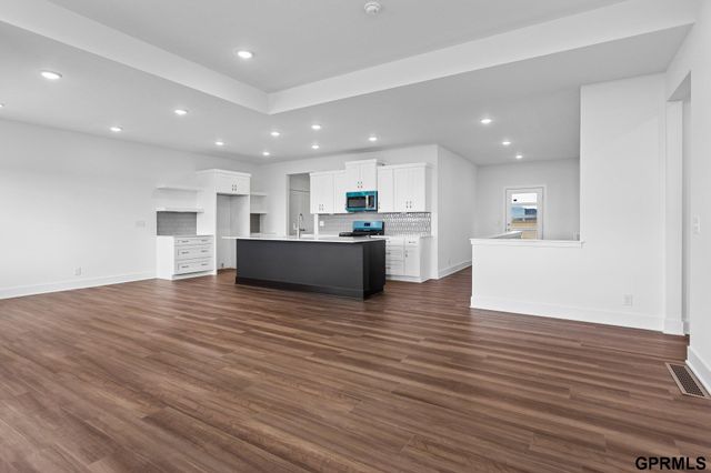11016 S 222 Street, Gretna, NE 68028