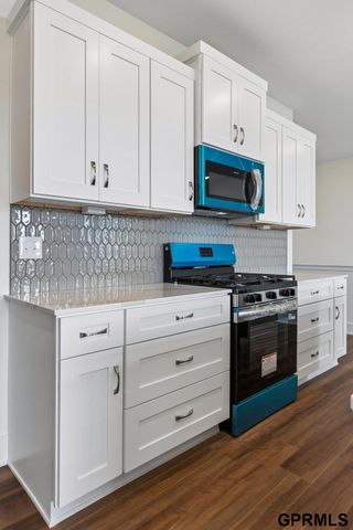 11016 S 222 Street, Gretna, NE 68028