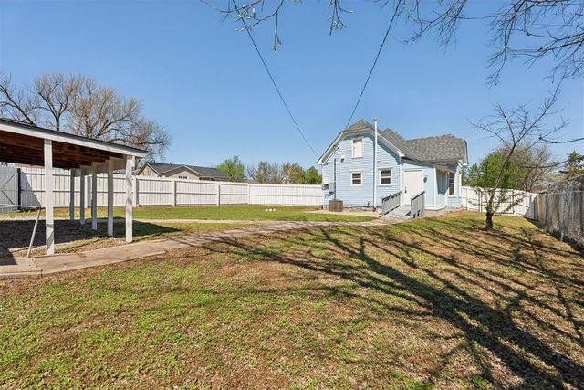 1823 W Noble Avenue, Guthrie, OK 73044