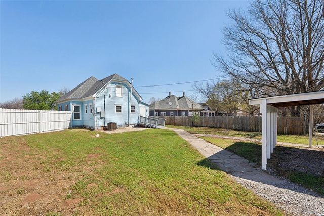 1823 W Noble Avenue, Guthrie, OK 73044