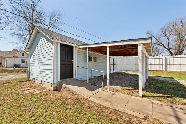 1823 W Noble Avenue, Guthrie, OK 73044