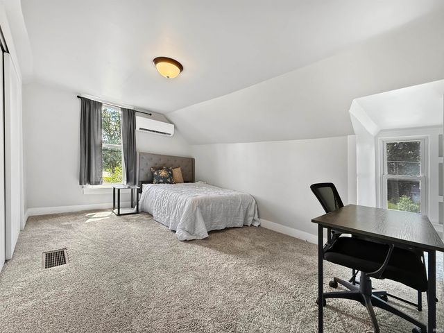 2221 N 20th Street, Lafayette, IN 47904