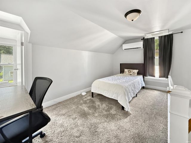 2221 N 20th Street, Lafayette, IN 47904