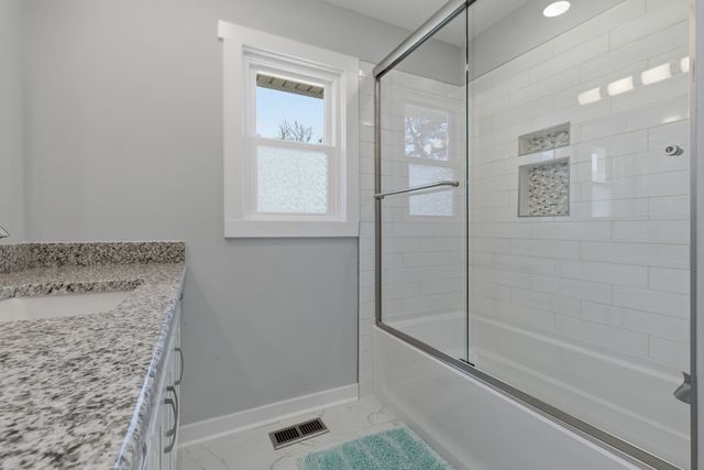 121 Cumberland Cir, Gallatin, TN 37066