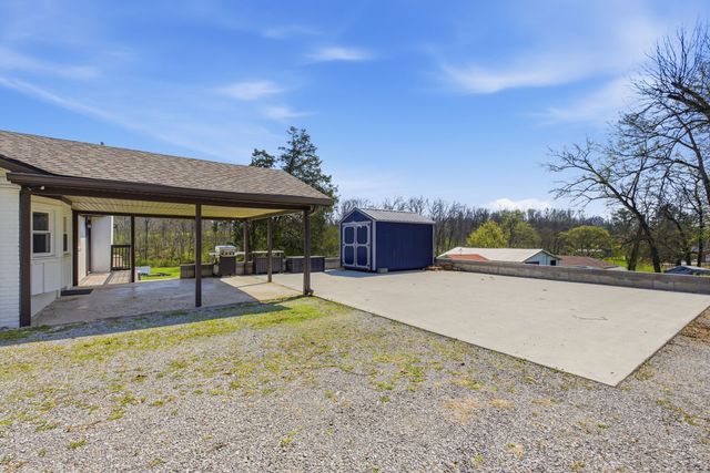 121 Cumberland Cir, Gallatin, TN 37066