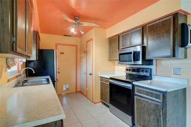 681 ROYAL PALM DRIVE, Kissimmee, FL 34743