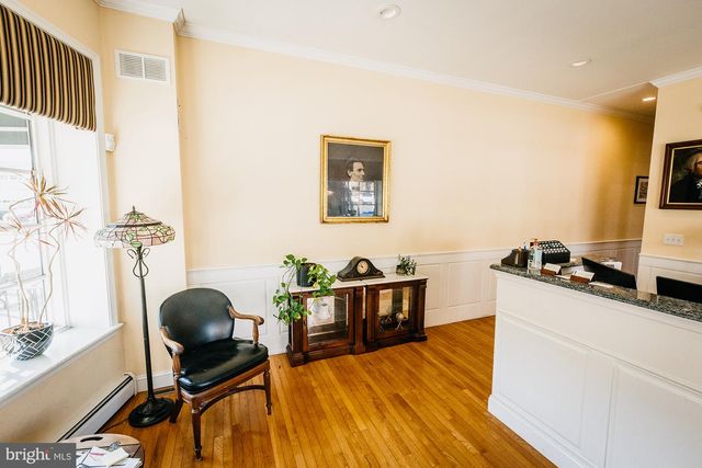 711 WEST AVE, Jenkintown, PA 19046