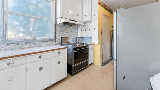 205 Commercial Avenue N, Sandstone, MN 55072