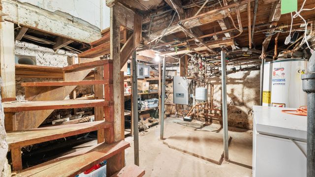 205 Commercial Avenue N, Sandstone, MN 55072