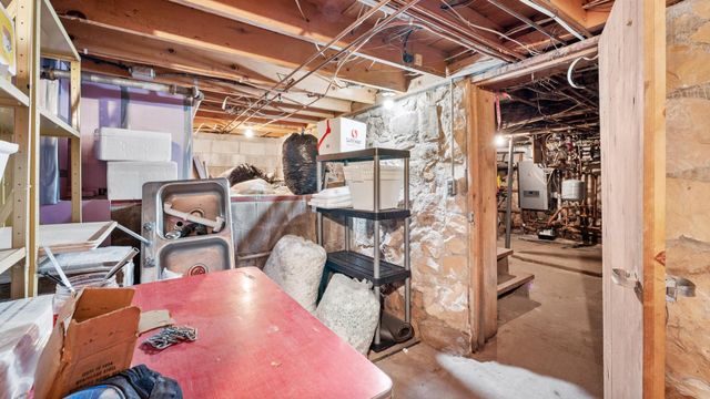 205 Commercial Avenue N, Sandstone, MN 55072