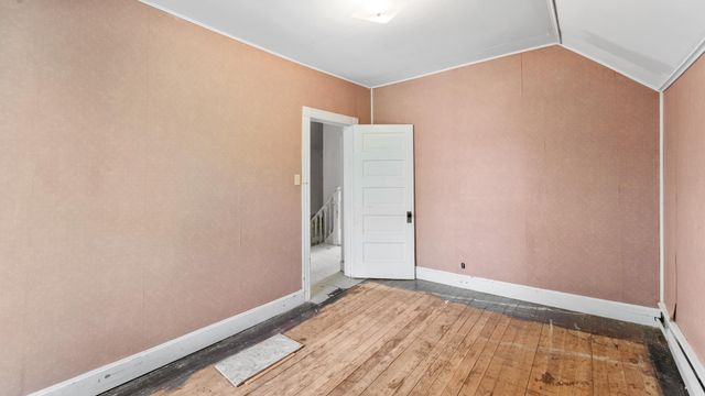 205 Commercial Avenue N, Sandstone, MN 55072