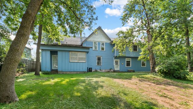 205 Commercial Avenue N, Sandstone, MN 55072