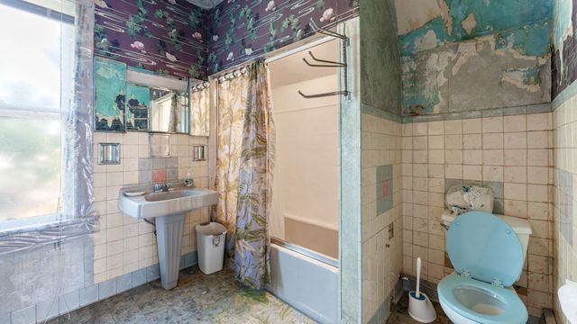 205 Commercial Avenue N, Sandstone, MN 55072