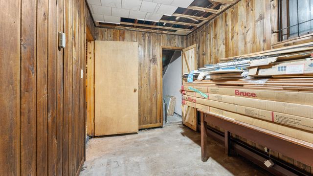 205 Commercial Avenue N, Sandstone, MN 55072