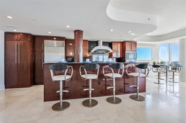 534 BEACH ROAD, Sarasota, FL 34242