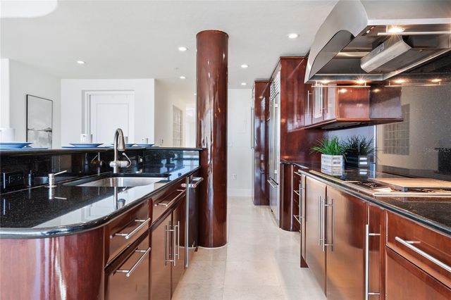 534 BEACH ROAD, Sarasota, FL 34242