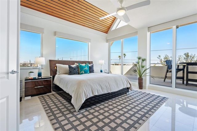 534 BEACH ROAD, Sarasota, FL 34242