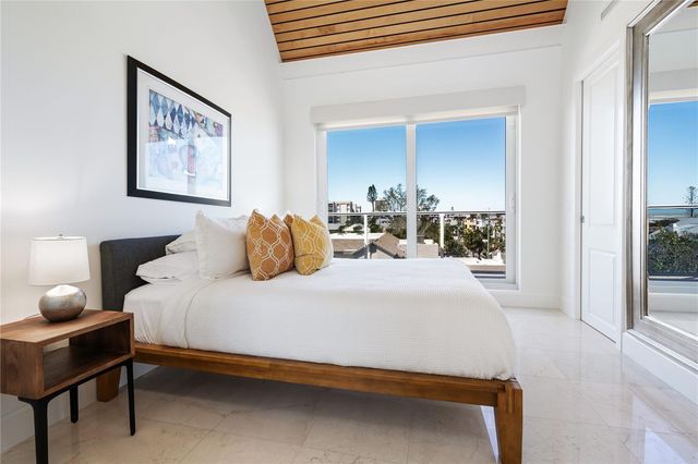 534 BEACH ROAD, Sarasota, FL 34242