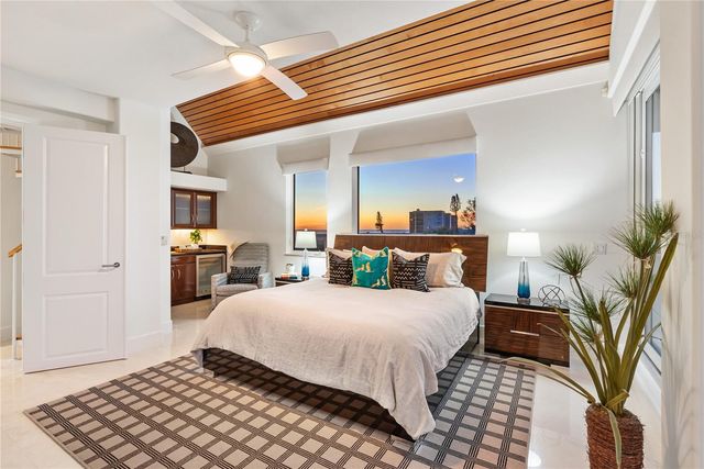 534 BEACH ROAD, Sarasota, FL 34242