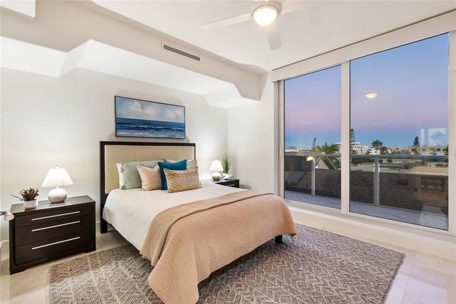 534 BEACH ROAD, Sarasota, FL 34242