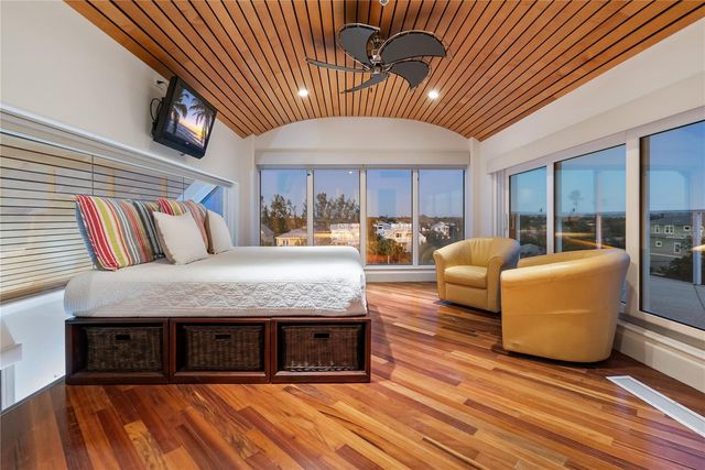 534 BEACH ROAD, Sarasota, FL 34242