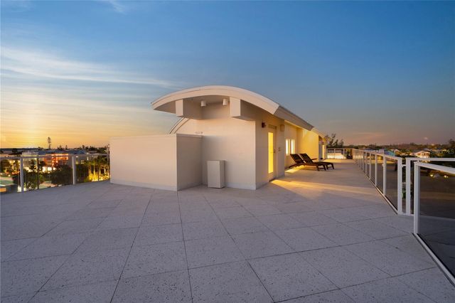 534 BEACH ROAD, Sarasota, FL 34242