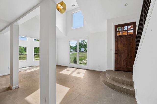 407 Bluegrass Ct, Lebanon, TN 37090