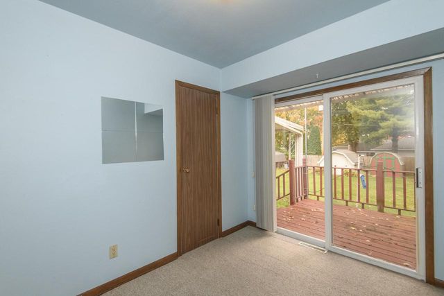 915 N Water STREET, Watertown, WI 53098