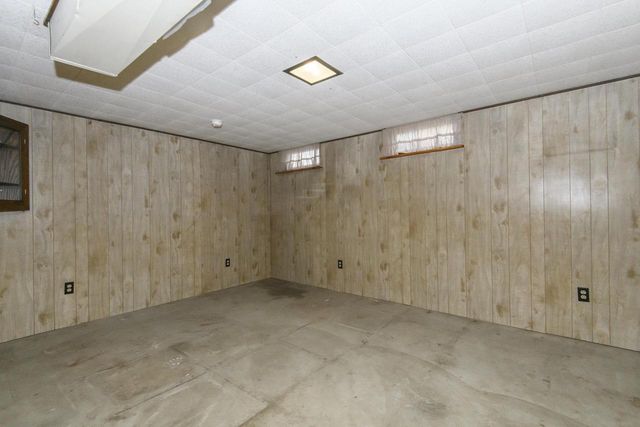 915 N Water STREET, Watertown, WI 53098