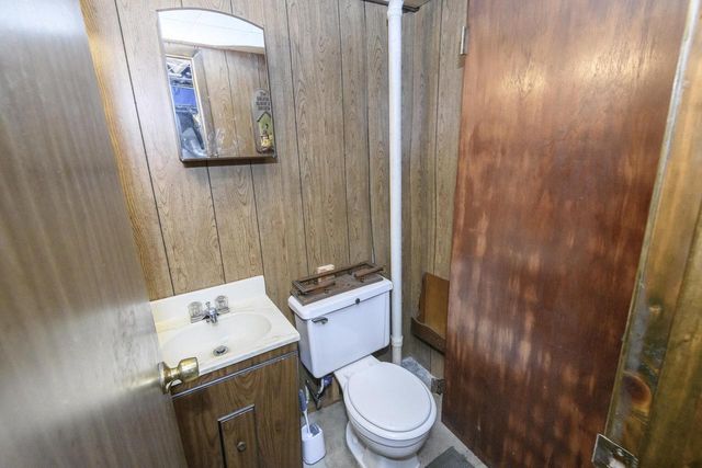 915 N Water STREET, Watertown, WI 53098