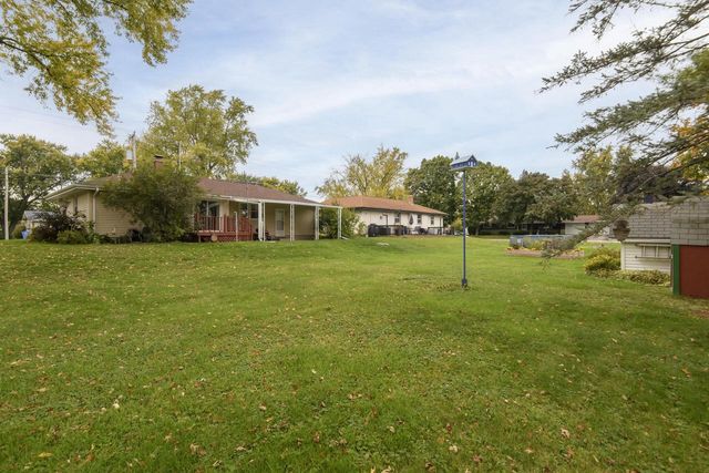 915 N Water STREET, Watertown, WI 53098