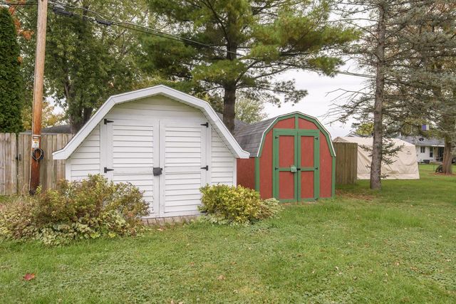 915 N Water STREET, Watertown, WI 53098