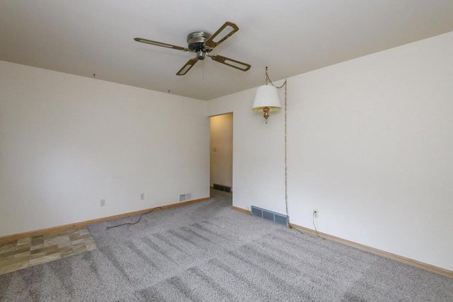 915 N Water STREET, Watertown, WI 53098