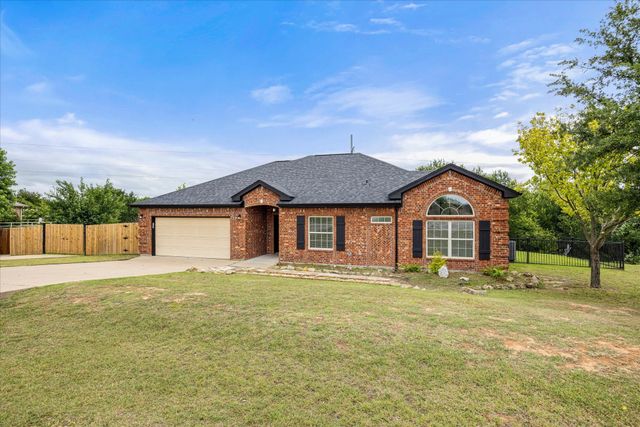 2935 Meandering Way, Granbury, TX 76049