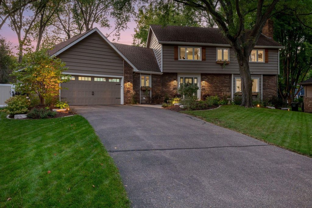 8722 Sandro Road, Bloomington, MN 55438 — photo 5