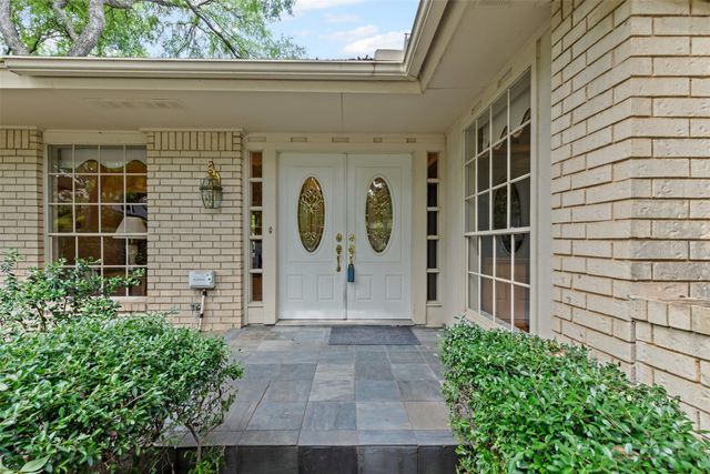 3221 Salinas Court, Irving, TX 75062