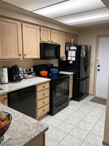 8050 Harbor Creek Drive 1802, Mentor On The Lake, OH 44060