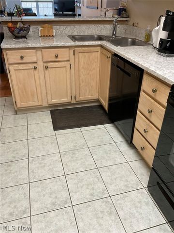 8050 Harbor Creek Drive 1802, Mentor On The Lake, OH 44060