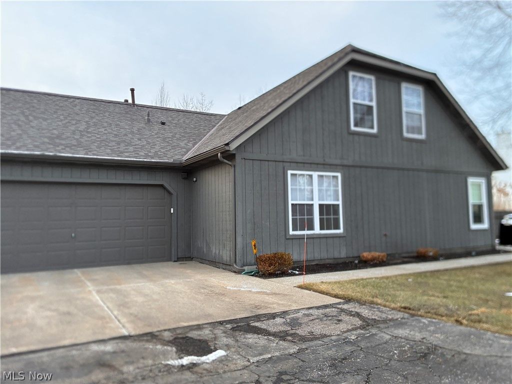 8050 Harbor Creek Drive 1802, Mentor On The Lake, OH 44060