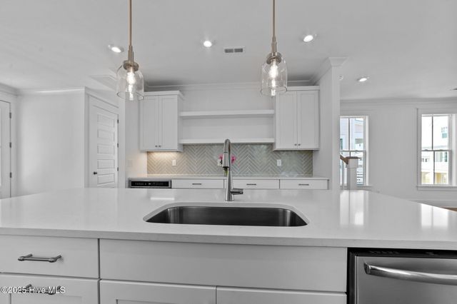 100 Wiley Street, Washington, NC 27889