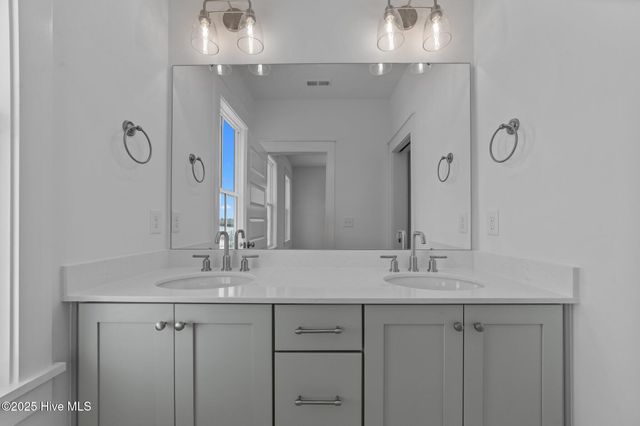 100 Wiley Street, Washington, NC 27889