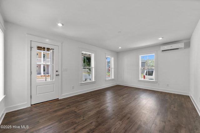 100 Wiley Street, Washington, NC 27889