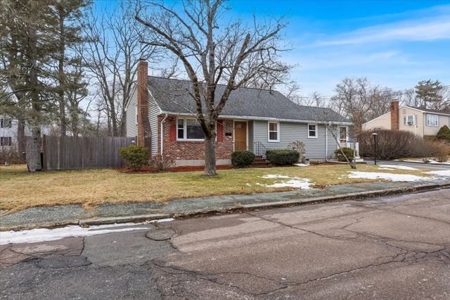 93 Patricia Lane, Weymouth, MA 02190