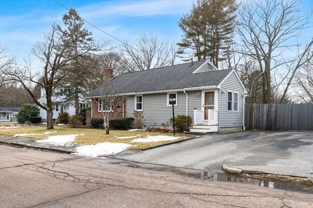 93 Patricia Lane, Weymouth, MA 02190