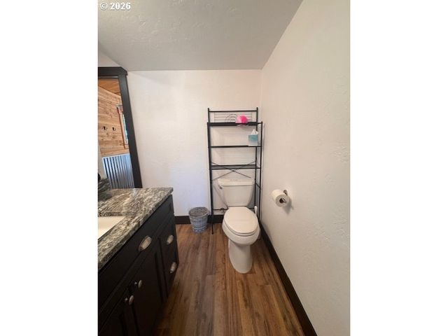 125 VILLAGE Rd, Mossyrock, WA 98564