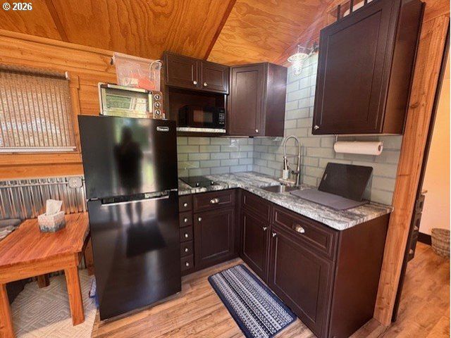 125 VILLAGE Rd, Mossyrock, WA 98564