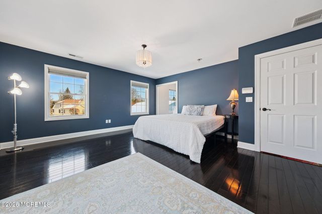 8 Patton Court, Manalapan, NJ 07726