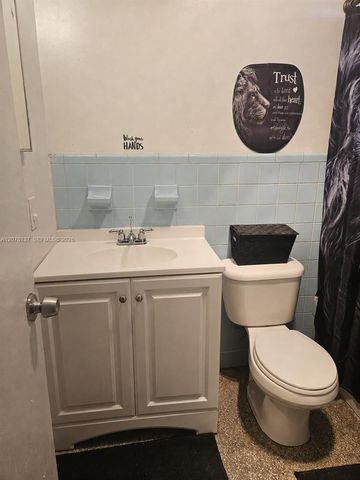 351 NE 25th Court, Pompano Beach, FL 33064