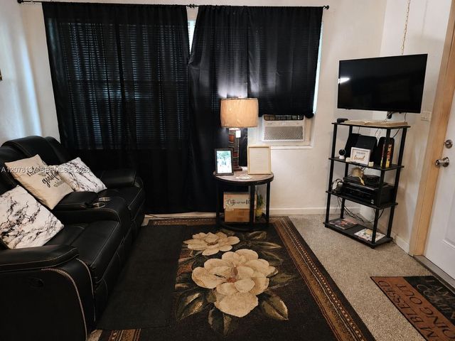 351 NE 25th Court, Pompano Beach, FL 33064
