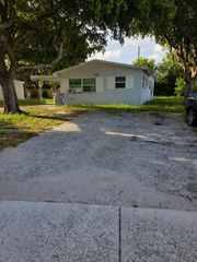 351 NE 25th Court, Pompano Beach, FL 33064